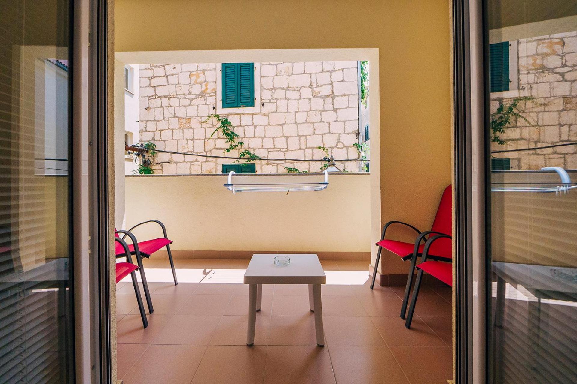 Luxur Centar With Sea View Terrace Lägenhet Baška Voda Exteriör bild